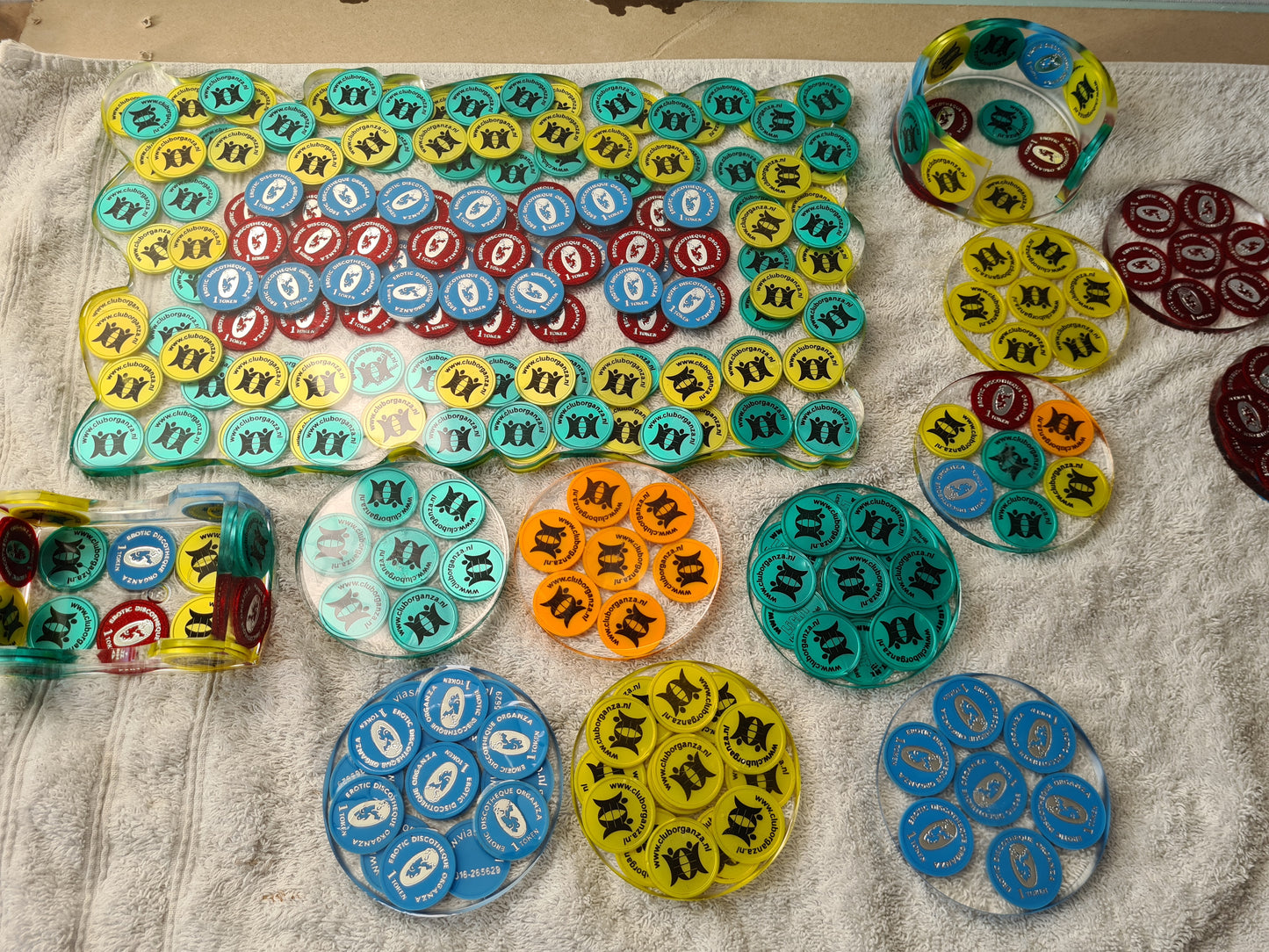 Handgemaakte Epoxy Dienbladen & Onderzetters – Uniek, Luxe & Helemaal op Maat