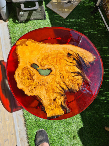 Handgemaakte Refurbished Houten Tafels met Luxe Epoxy Tafelblad – Uniek & Volledig op Maat