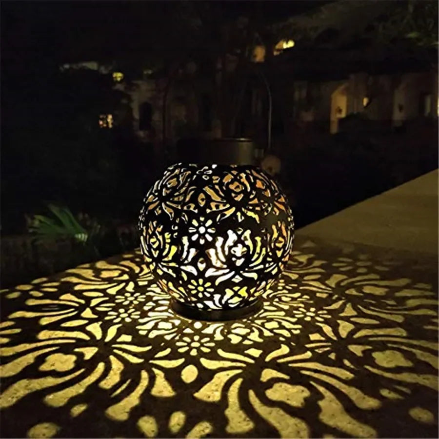 Solar Tuin Hanglamp – IJzeren Art Design Waterdicht | Holle Projectie | Sfeervolle LED Buitenverlichting