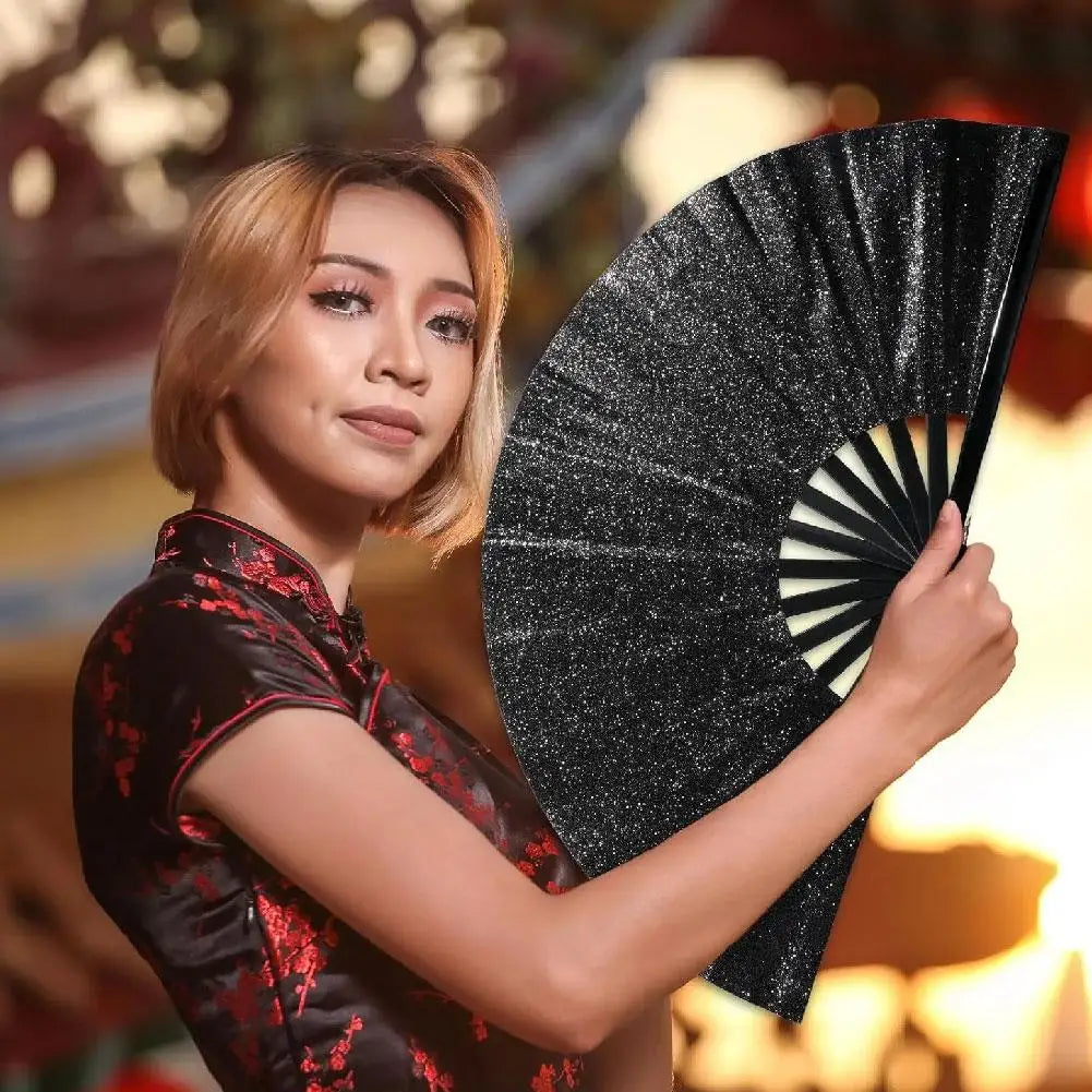13-Inch Glitter Kung Fu Handwaaier – Traditioneel Bamboeraam met Decoratieve Stof – Opvouwbare Waaier in Chinese Stijl – Voor Feesten
CLACK waaier