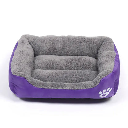 (S–3XL) Warm & Knus Honden- en Kattenbed – 8 Kleuren
Zachte Fleece, Waterdicht & Perfect voor Herfst en Winter