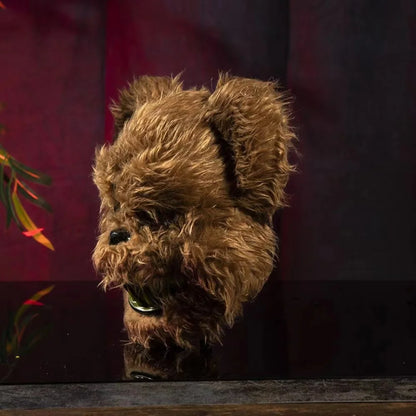 Eng Halloween Masker – Realistisch Bloedig Pluche Beer Masker met Bloederige Details & Blootgestelde Tanden

Maak indruk met dit griezelige berenmasker, perfect voor Halloween, festivals, toneelvoorstellingen of horrorfeest